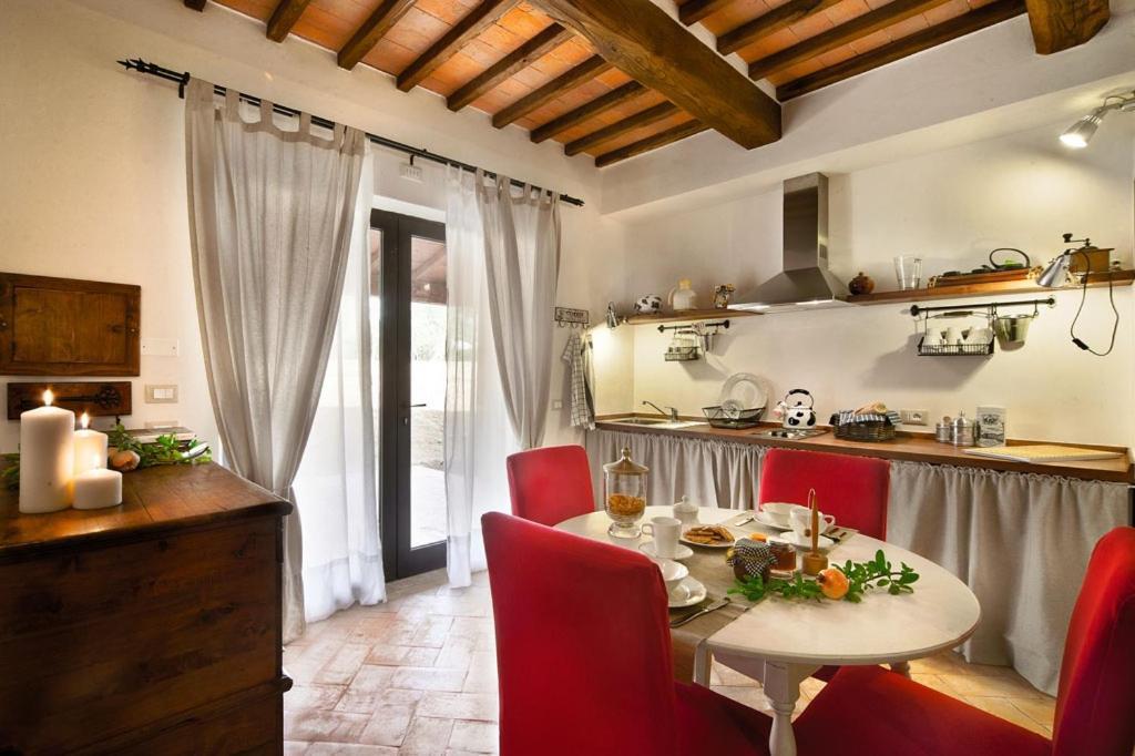 Bosco Ai Marzi Bed & Breakfast Poggibonsi Ngoại thất bức ảnh